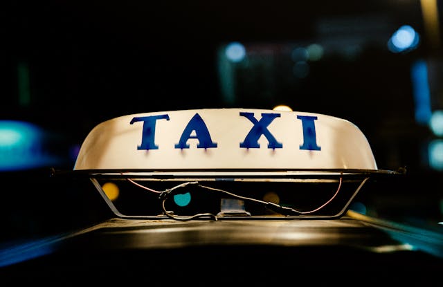 Jaipur sightseeing taxi